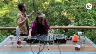 Watch DanceTV Deep House District live online